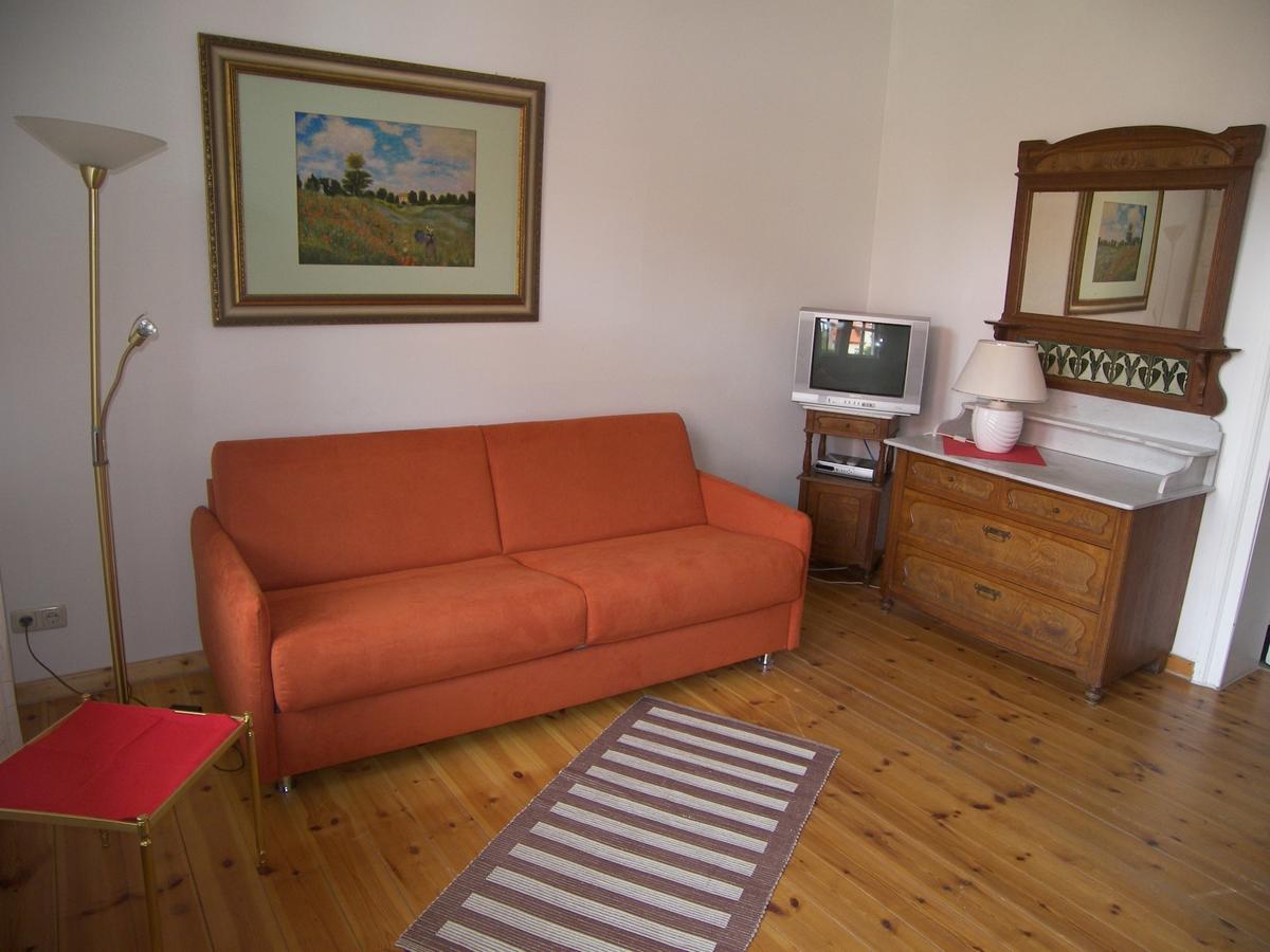 Mutabor Apartment